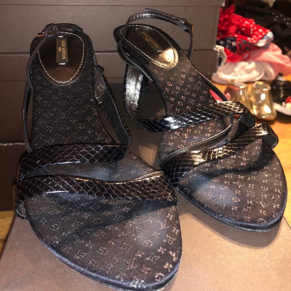 Louis Vuitton Elektra Sandal - Picture 3 of 6